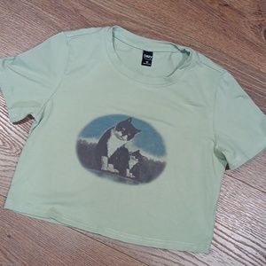 DAZY CAT CROP TSHIRT. #5913